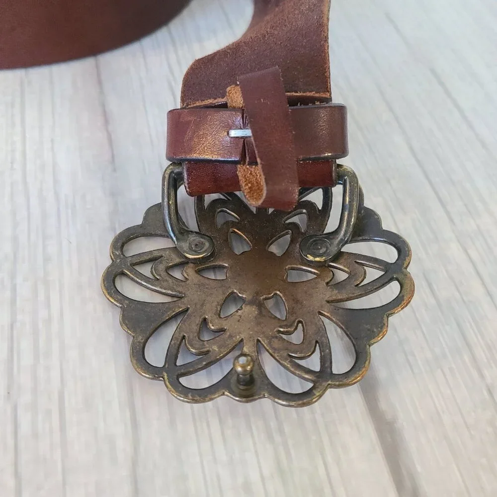Vintage Old Navy Italian Leather Belt Boho Buckle Womens Measures L USA - Picture 3 of 8
